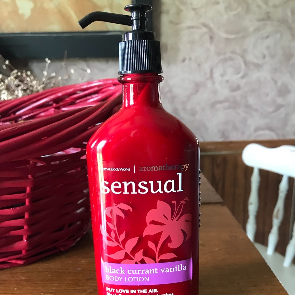 Bath&Body Works aromatherapy body lotion